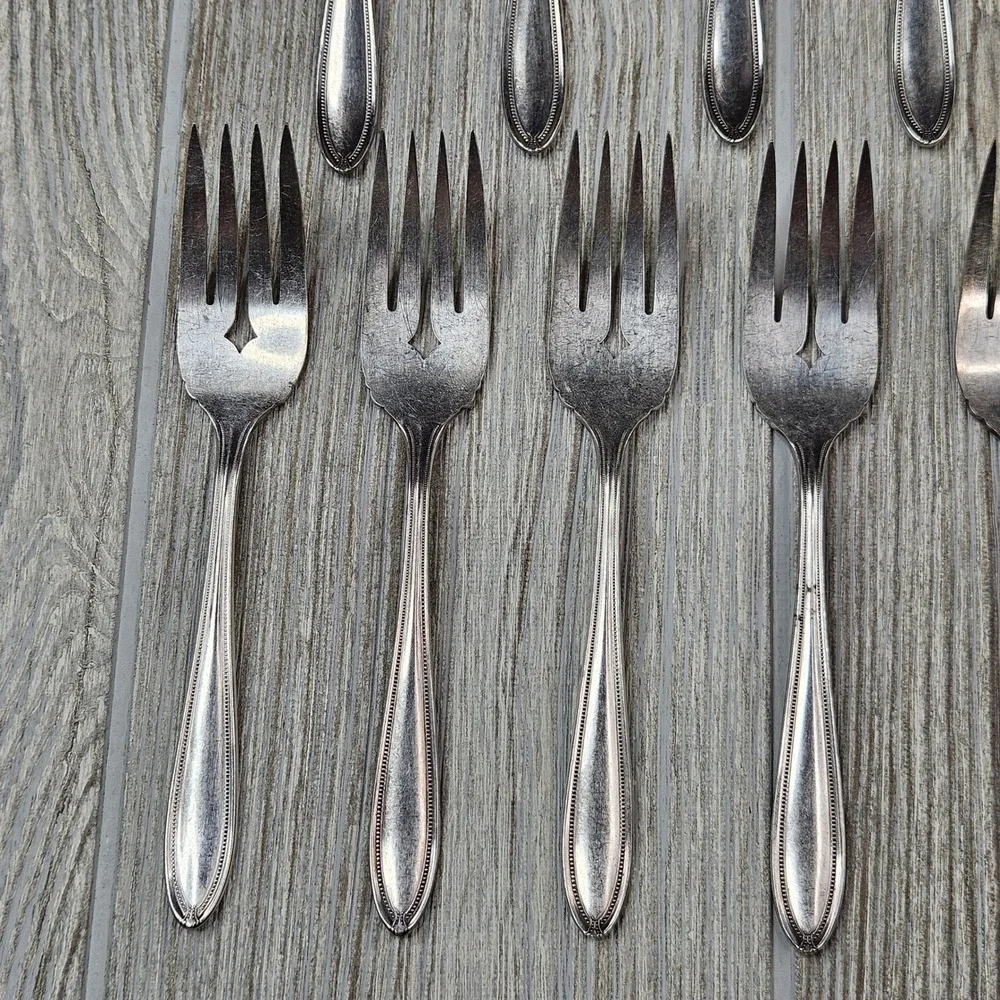 Oneida Dominion Community Puritan Plate Silverware Salad Forks Vintage Lot of 11